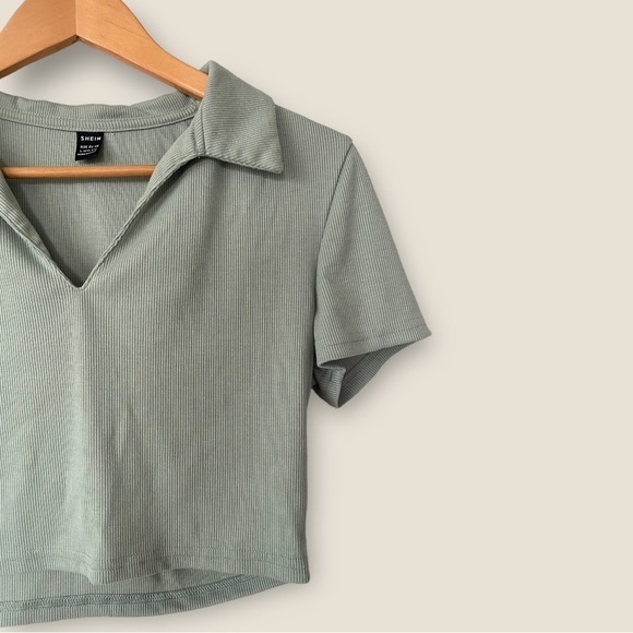 SHEIN Collared Crop Top - Picture 3 of 7